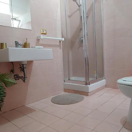 Apartment Flat 13
